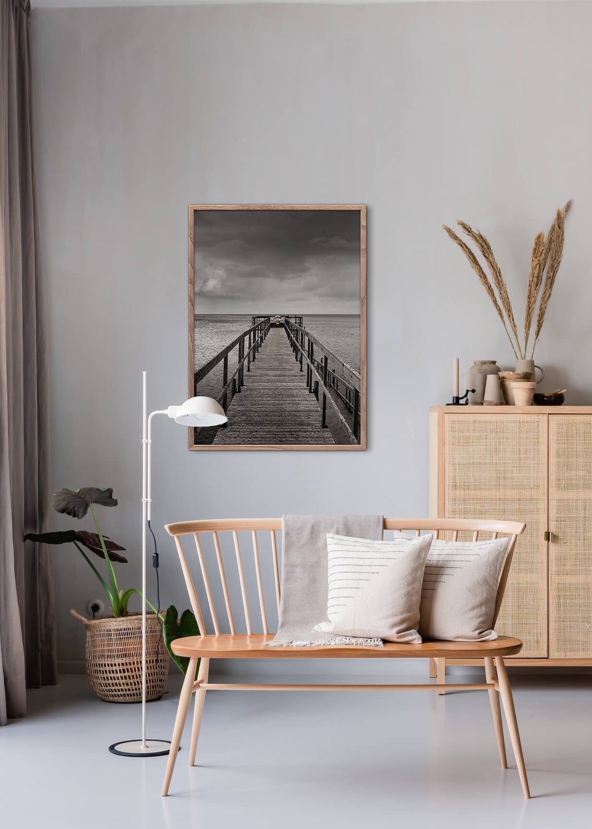 Indret stuen med Samsø plakat