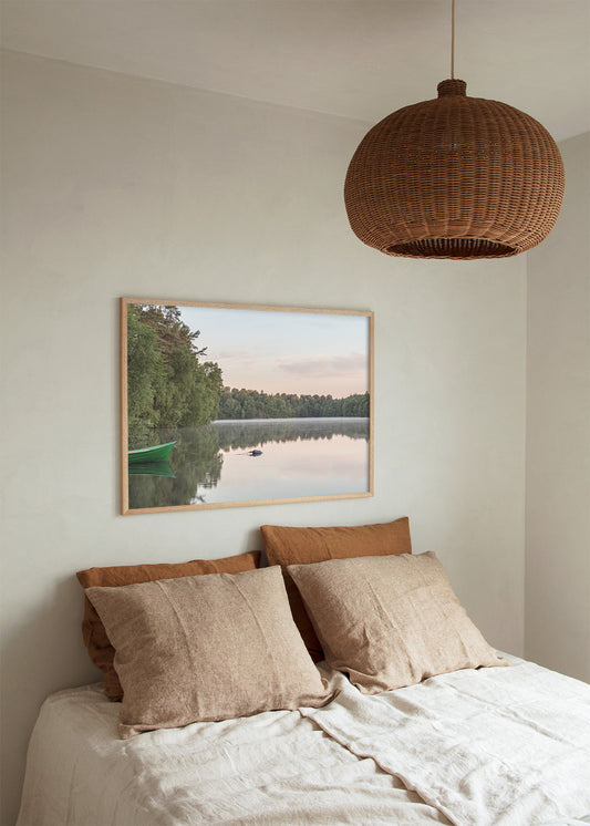 Indret med vandret Silkeborg plakat.