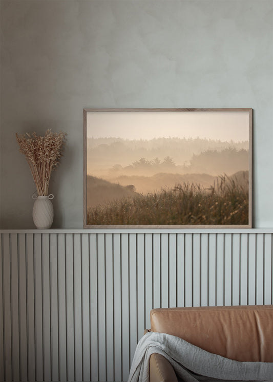Indret stuen med naturplakat