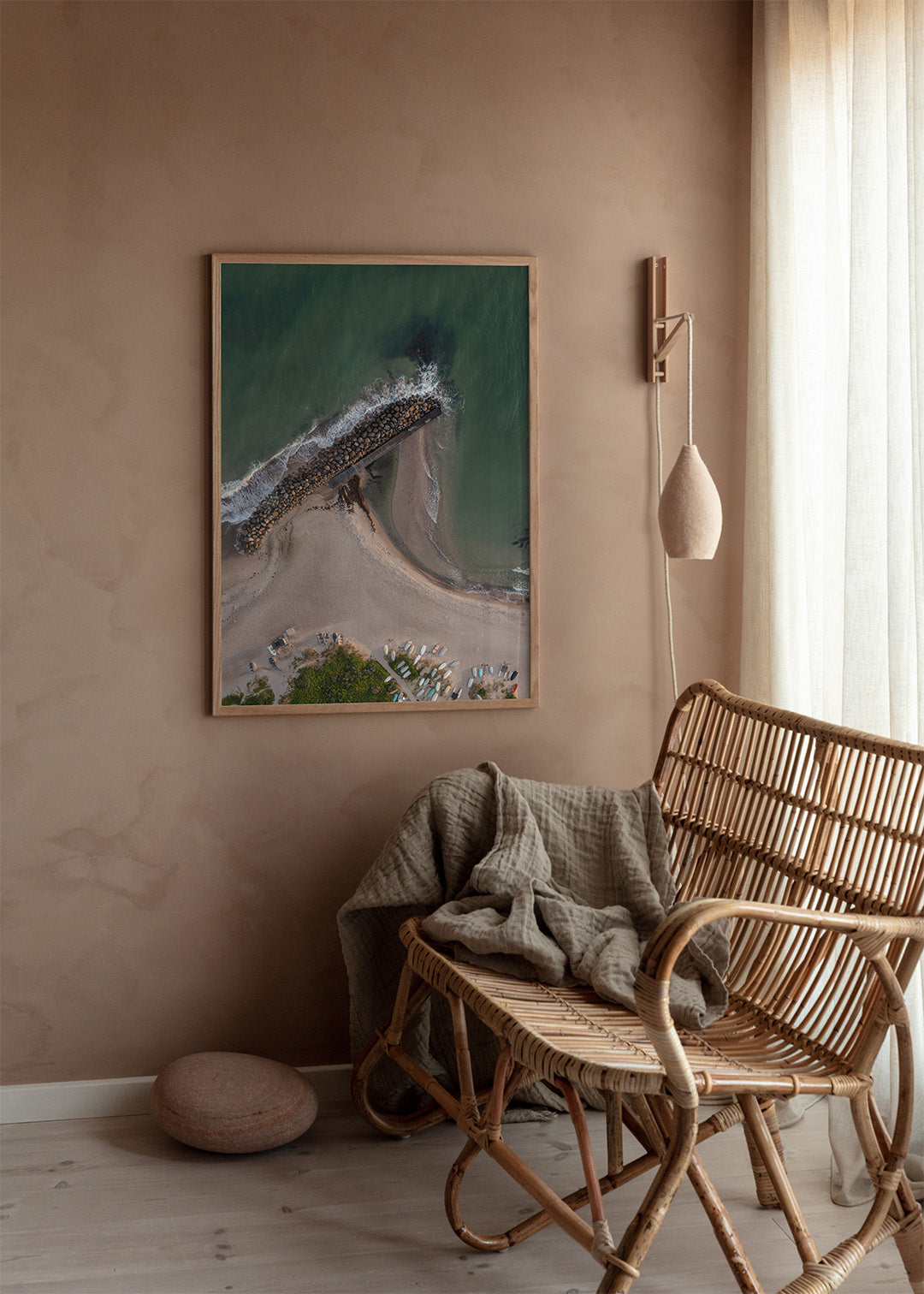 Tisvildeleje mole plakat – Dronefoto af strand og hav